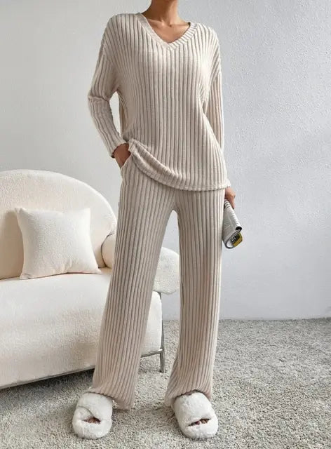 Casual 2-Piece Loungewear Set (Size Up)