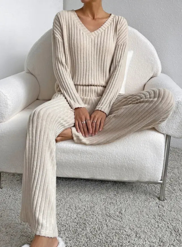 Casual 2-Piece Loungewear Set (Size Up)